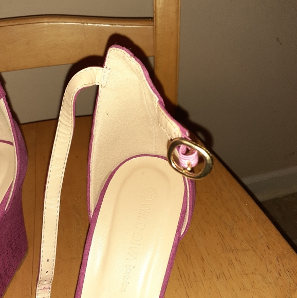 Open Toe Wedged Heels - Picture 7 of 9